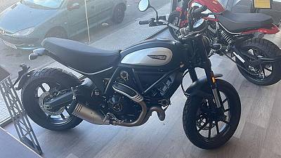 Ducati SCRAMBLER 800 ICON DARK MATTE BLACK