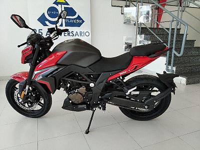 VOGE 300 R ROJO