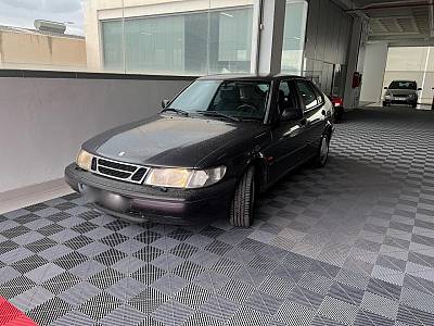 Saab 900