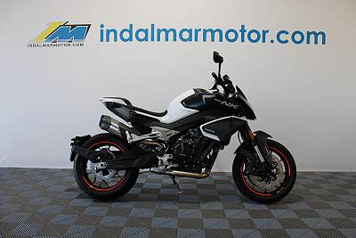 CFMOTO 800NK, White 2023