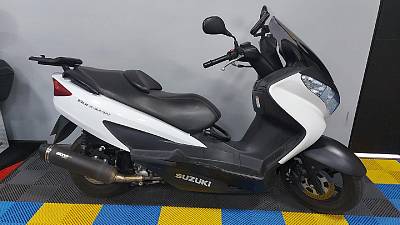 Suzuki Motos Burgman 125