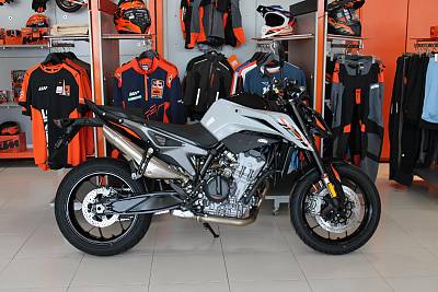 KTM 790 DUKE L, grey 2024