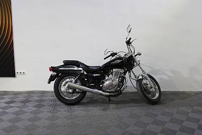 Suzuki Motos GZ 250
