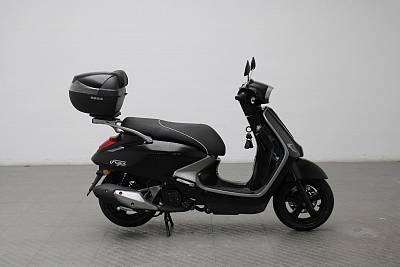 SYM FUGUE 125 ABS TOP CASE.  NEGRA