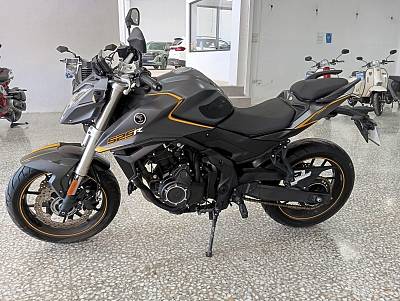 VOGE 525R