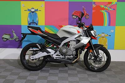 Aprilia TUONO 457