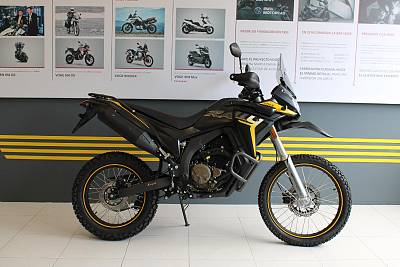 VOGE 300 RALLY.  NEGRO