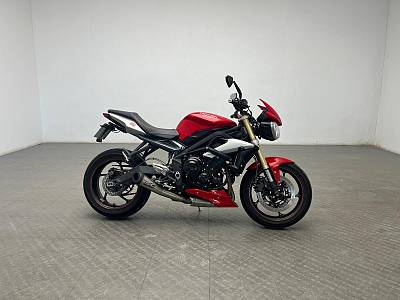 Triumph STREET TRIPLE A2