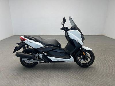 Yamaha X-MAX 125