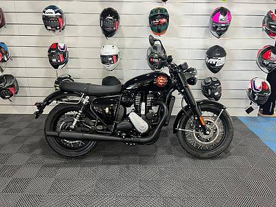 BSA GOLD STAR 650 SHADO.  BLACK