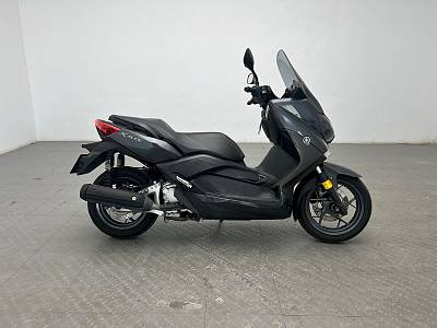 Yamaha X-MAX 250