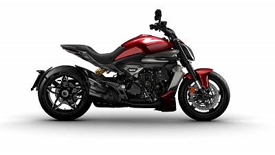 Ducati XDIAVEL V4