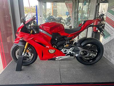 Ducati Panigale V4S