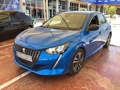 Peugeot 208 1.2i Allure 100Cv