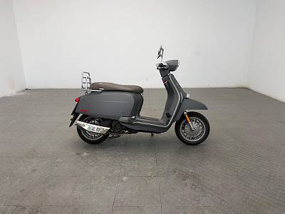 Lambretta V125 Special